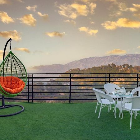 Mystic Kasauli I Pvt Balcony I Peacefull Area I Serviced Apt I By Exotic Stays Екстериор снимка