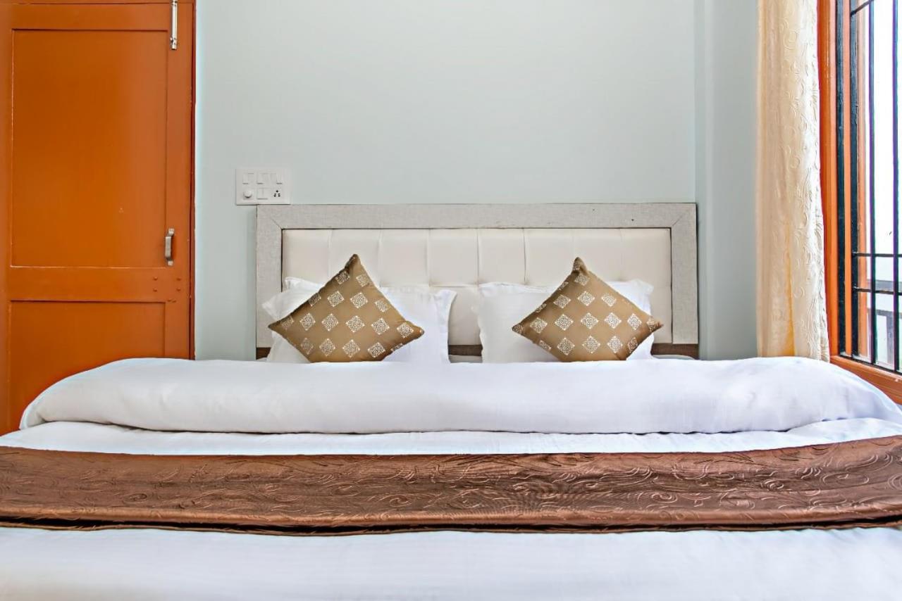 Mystic Kasauli I Pvt Balcony I Peacefull Area I Serviced Apt I By Exotic Stays Екстериор снимка