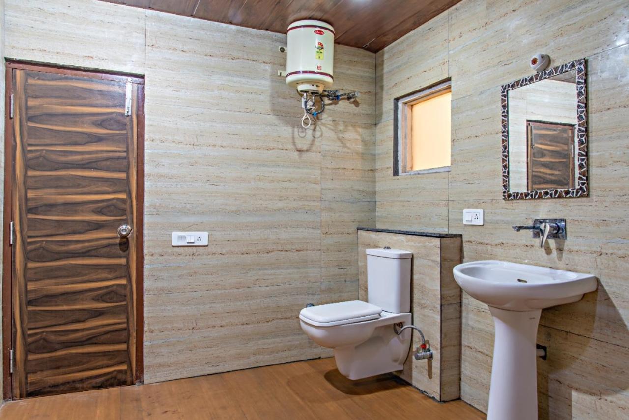 Mystic Kasauli I Pvt Balcony I Peacefull Area I Serviced Apt I By Exotic Stays Екстериор снимка